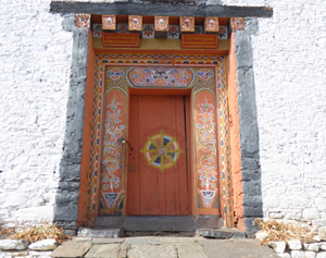 Eingangstüre zum Dzong in Jakar, Bumthang-Region, Bhutan
